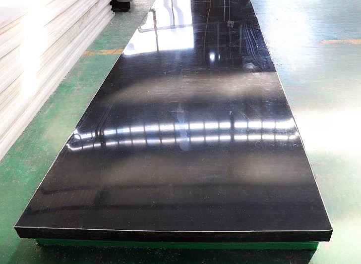 UHMWPE plate