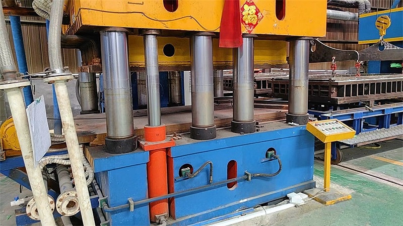 Molding Equipment